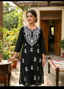 Elegant Black Embroidered Kurta