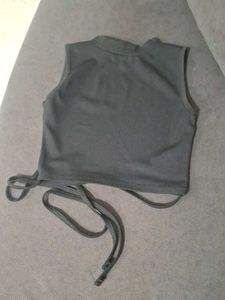 Black Sleeveless Crop Top