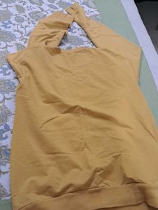 Yellow Garfield Graphic Sweatshirt