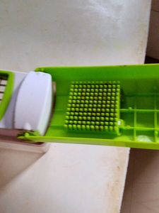 Compact Vegetable Chopper