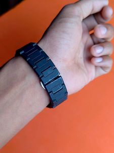 Stylish Black Wristwatch