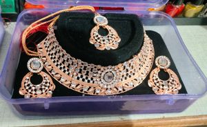 Stunning Rose Gold Kundan Necklace Set