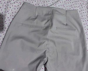 Stylish Grey Cropped Trousers
