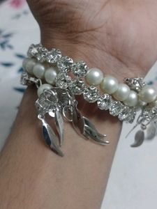🎀Elegant Pearl &amp; Crystal Bracelet 🎀