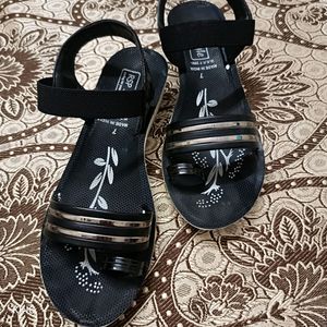 💥Today's Offer, Beautiful Black Sandles