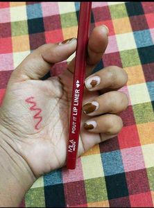 MILA BEAUTE GlossGirl Lip Gloss