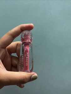 MILA lipgloss | be myn