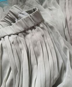 H&amp;M Pleated Midi Skirt