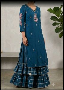 Elegant Teal Embroidered Kurta with Tiered Skirt