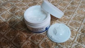 WishCare Multi-Peptide Strengthening Hair Mask