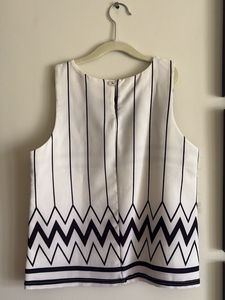 White and Black Geometric Sleevless  Top