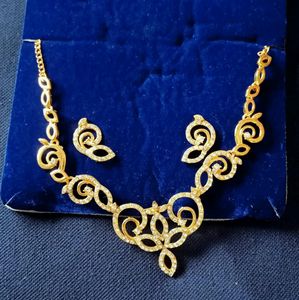 Neck And Ear two Stone Jewellery.