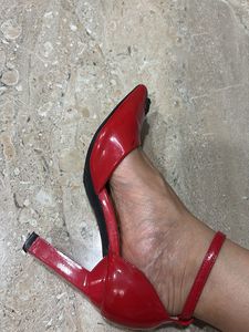 Hot red heels