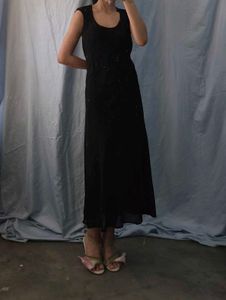 Elegant Black Cap Sleeve Beaded Dress