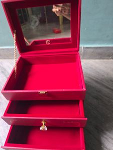 Charlotte Tilbury Brildal Vanity