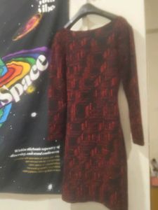 Chic Red &amp; Black Patterned Dress