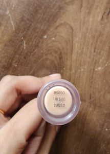 Clearance sale 💖e.l.f. 16HR Camo Concealer