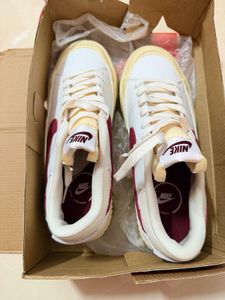 Women Nike legacy court Lift Sneakers