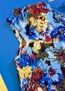 Vibrant Floral Print Short Sleeve Dress
