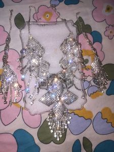 Stunning Rhinestone Jewellery Set