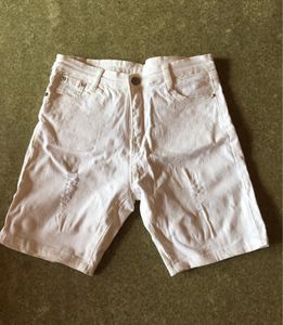 Summer Shorts Mid Waisted In White