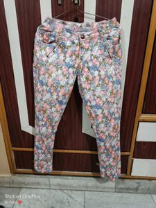 Girl's Jeans 👖