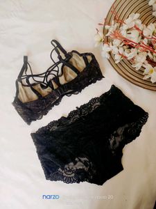 Black Lace Lingerie Set