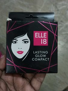 Elle 18 Lasting Glow Compact