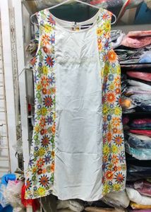 Chic Floral Panel Sleeveless Dress