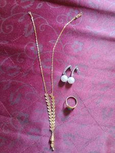 Elegant Gold Tone Necklace, Earrings & Ring Set