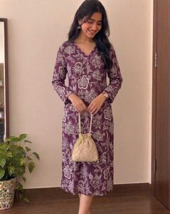 V-Neck Floral Print Kurta