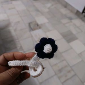 White Crochet Claw Clip with Flower Accent