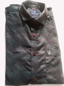 Men's Black and green Printed Casual Shirt