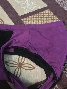 Purple &amp; Black Sports Bra With Removable Pads