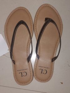 Women's Casual Flat Sandal.