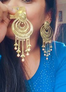 New Golden Hangings