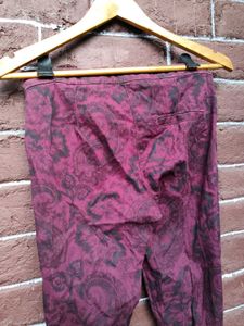 H&amp;M Burgundy Patterned Skinny Pants