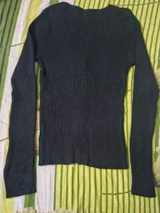 Ribbed V-Neck Cardigan