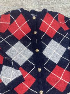 Vintage Argyle Wool Cardigan – Classic Preppy Knit