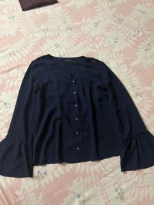 Bell Sleeve shirt