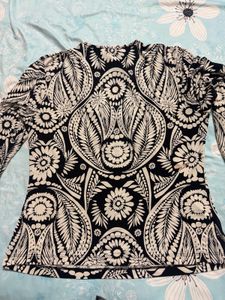 Chic Black & White Patterned Top new