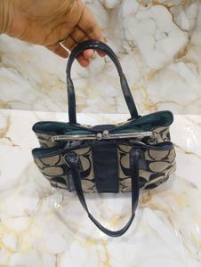 RARE COACH KISS LOCK TOTE