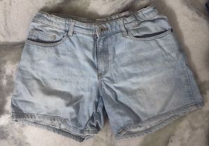 Classic Light Wash Denim Shorts
