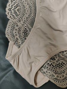 Comfortable Lace Trim Briefs