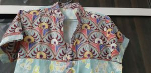 Multicolor kurti M.size