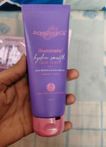 Aqualogica Illuminate Skincare Set