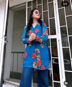 printed kurti with lining and lots of tussele