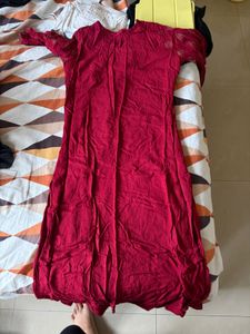 combo sale there. red&white kurti