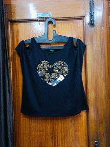 🇳🇿💫🎀Sparkling Heart Cold Shoulder T-Shirt