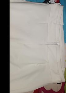 Elegant White Wide-Legged Pants with Belt